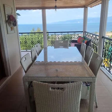 Luxury Family With Private Pool & Slide Holiday home