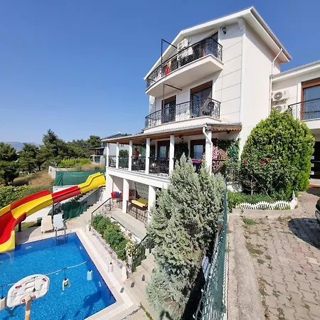 Holiday home Luxury Family With Private Pool & Slide