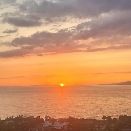 Holiday home Luxury Family With Private Pool & Slide *