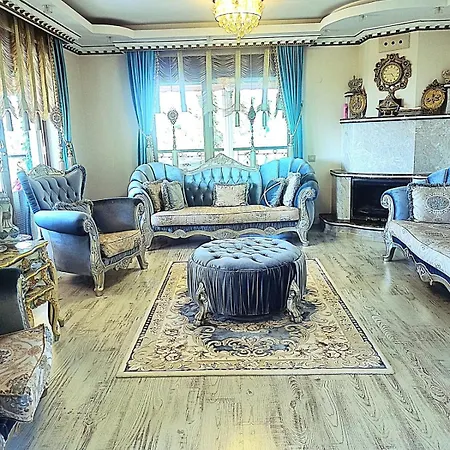 Luxury Family With Private Pool & Slide Holiday home