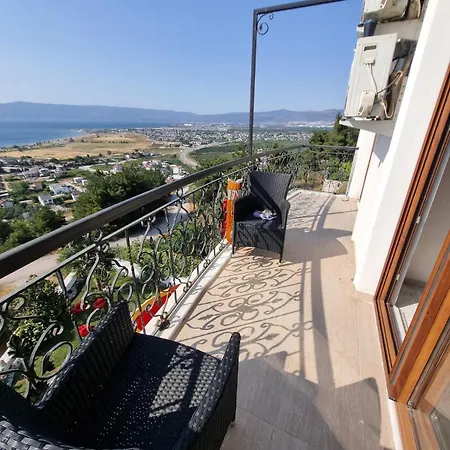 Luxury Family With Private Pool & Slide Holiday home Gemlik