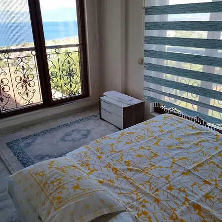 Luxury Family With Private Pool & Slide Holiday home