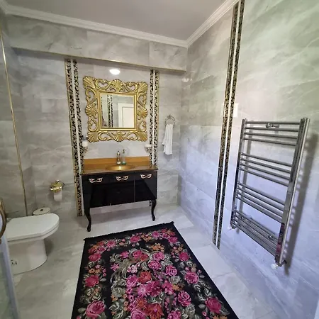 Luxury Family With Private Pool & Slide Holiday home