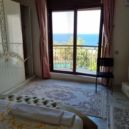 Luxury Family With Private Pool & Slide Gemlik