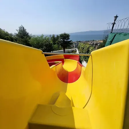 Luxury Family With Private Pool & Slide Holiday home