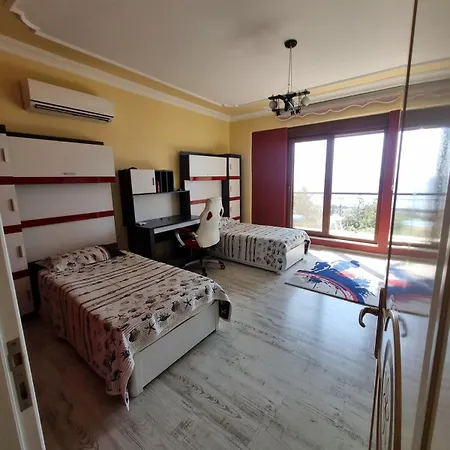 Holiday home Luxury Family With Private Pool & Slide *