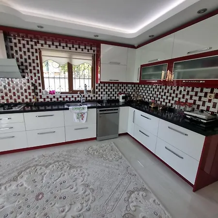 Holiday home Luxury Family With Private Pool & Slide