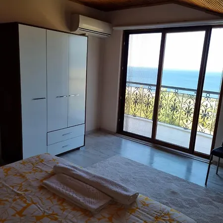 Luxury Family With Private Pool & Slide Holiday home