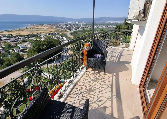 Luxury Family With Private Pool & Slide Holiday home Gemlik