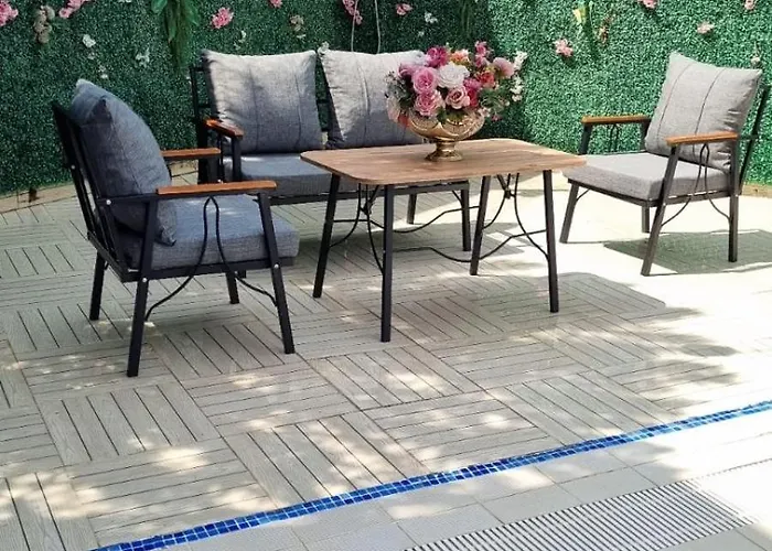 Luxury Family With Private Pool & Slide Holiday home *