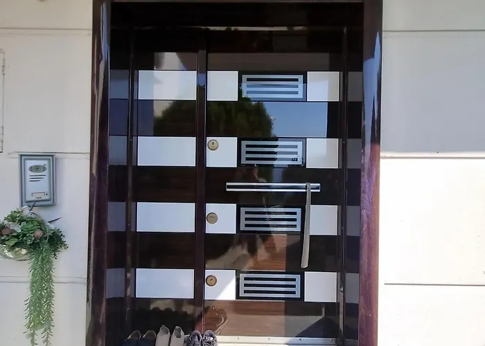 Luxury Family With Private Pool & Slide *