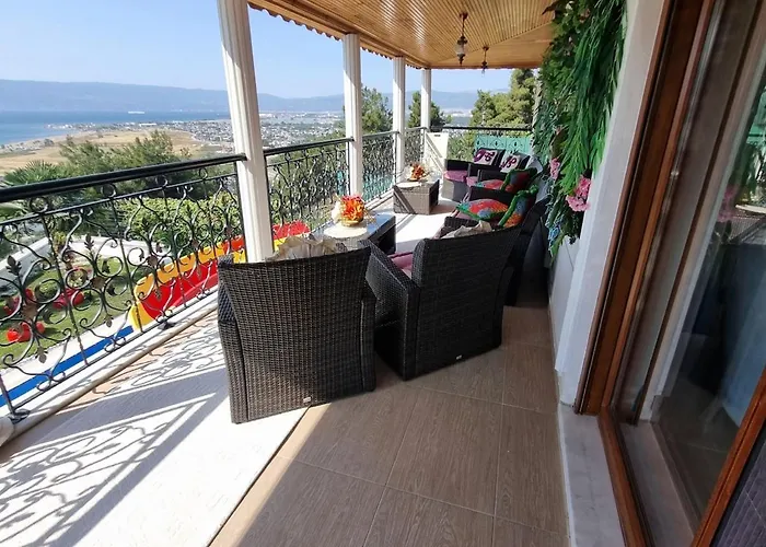 Luxury Family With Private Pool & Slide *