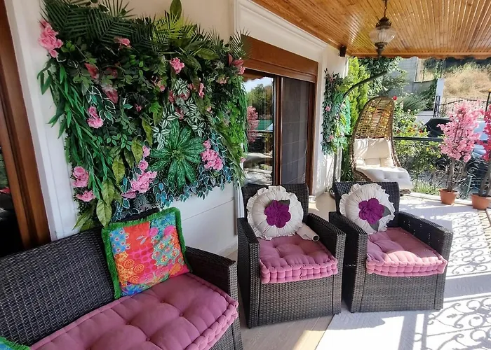 Holiday home Luxury Family With Private Pool & Slide *