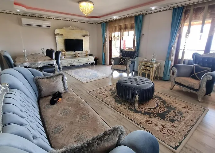 Luxury Family With Private Pool & Slide *