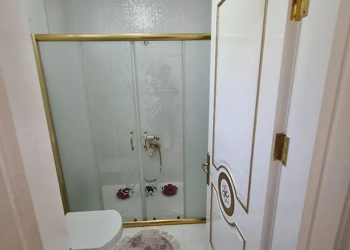 Luxury Family With Private Pool & Slide *